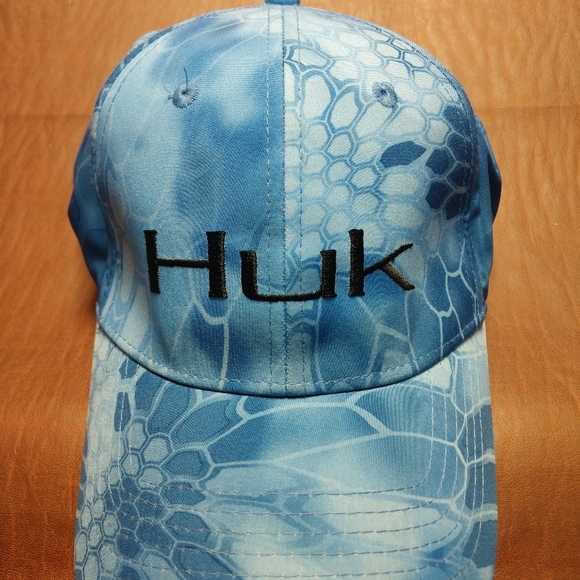 huk fitted hats